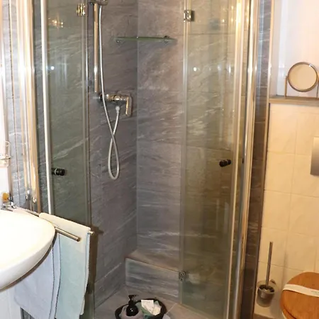 شقة فندقية Und Landhaus Fricke 2*